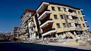 แผ่นดินไหวตึกถล่ม 