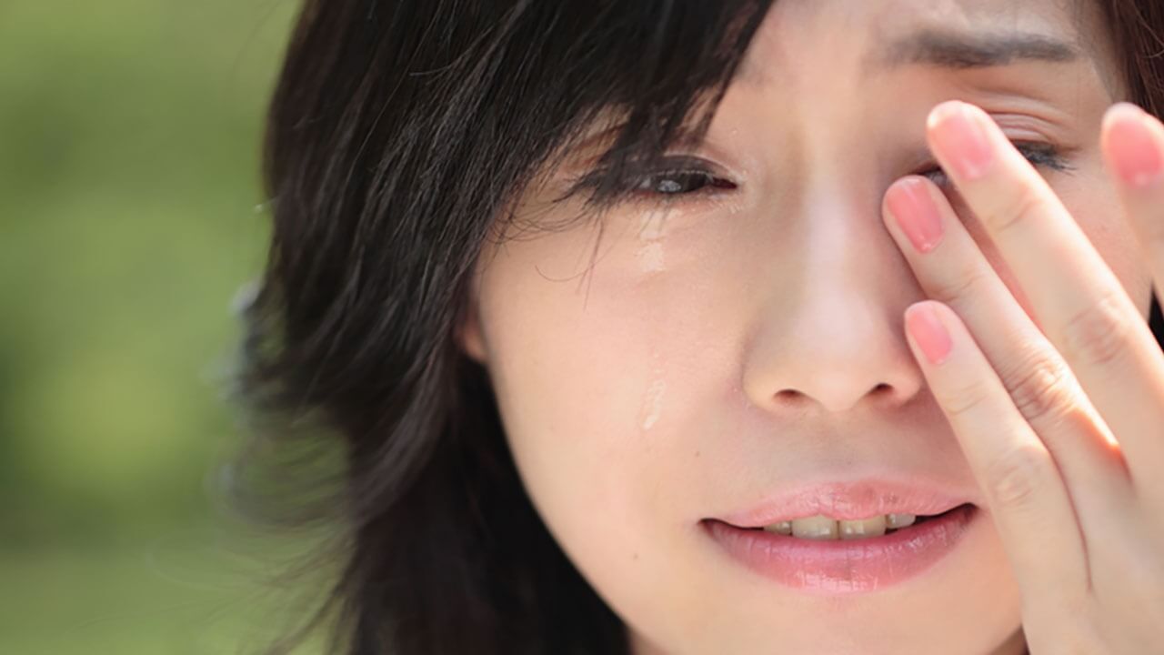 เศร้าจนร้องไห้ 